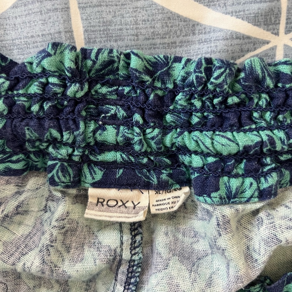 Roxy Floral Linen Pants - Picture 2 of 3